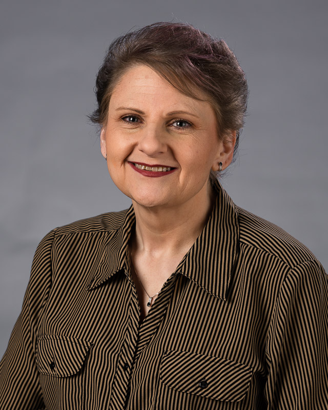 22344 Elaine Wilson 04