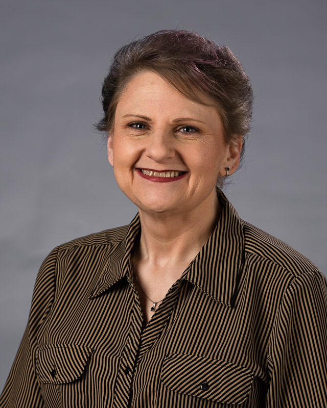 22344 Elaine Wilson 06