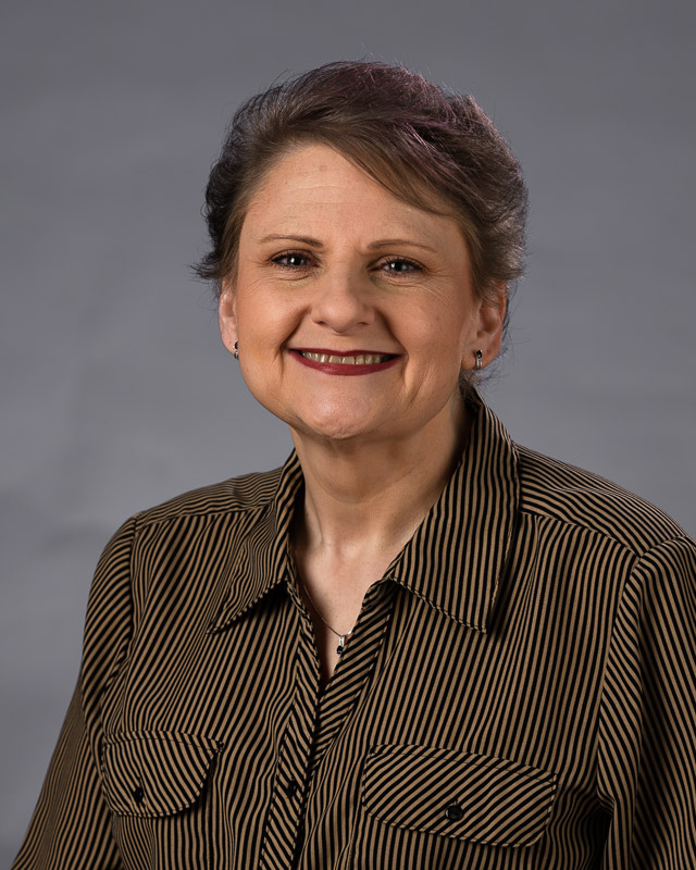 22344 Elaine Wilson 08