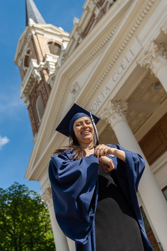 22350 Sydney Grad 20_22 037