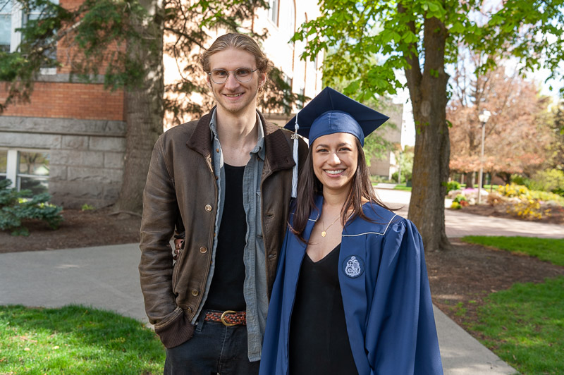 22350 Sydney Grad 20_22 067