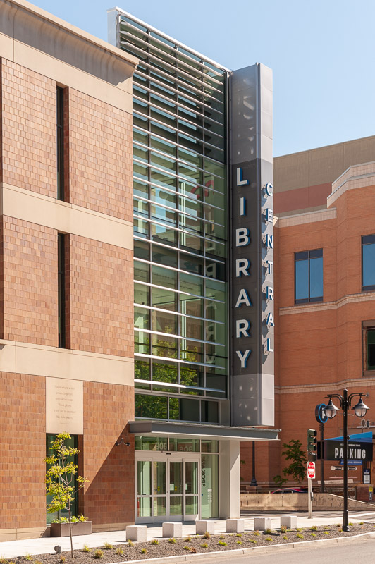 22352 helveticka Lib_Central 13