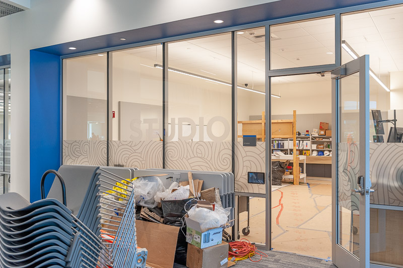 22352 helveticka Lib_Central 27