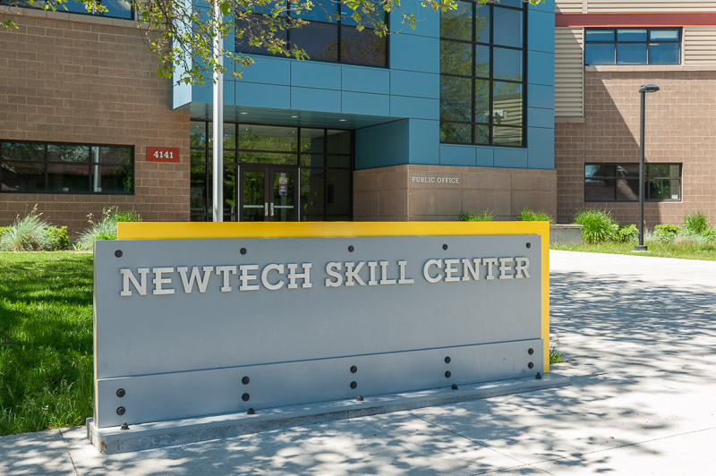 22352 helveticka Lib_Shaw 53