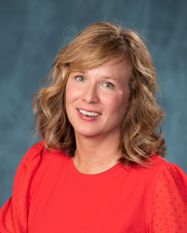 22359 Angela Simmet 27