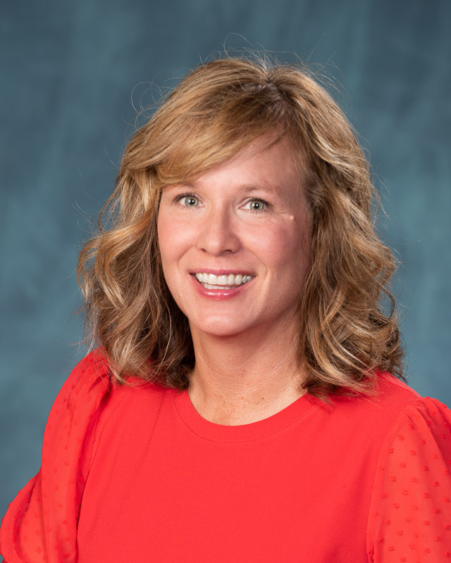 22359 Angela Simmet 28