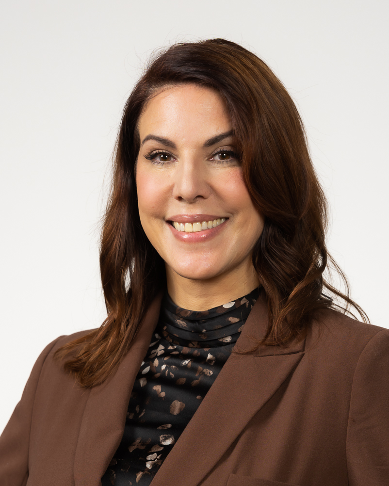 23498 Sherri Baker_CFO 121