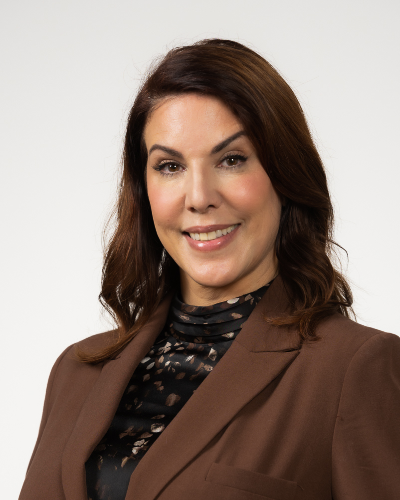 23498 Sherri Baker_CFO 136