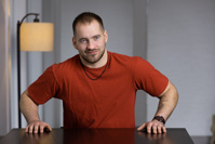 26529 Xten Portrait Indoors