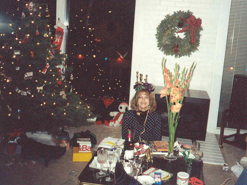 1984 Spokane Pierrette Christmas time 3070